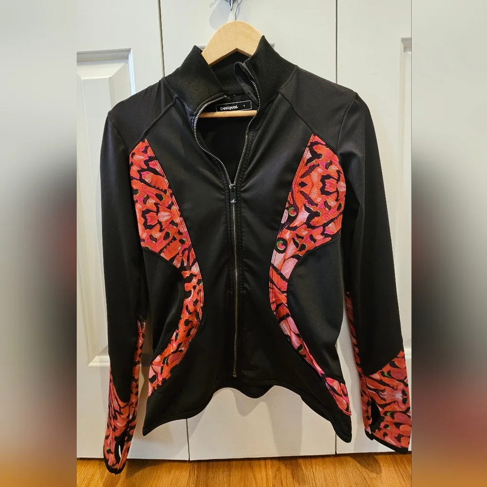Desigual Women's S, Butterfly Print Sport Jacket - Picture 1 of 6